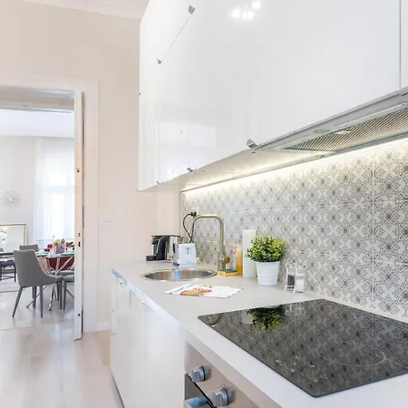 Milano Design Center With Ac Apartment