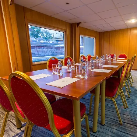 Onriver - Grand Jules Hotel 3*