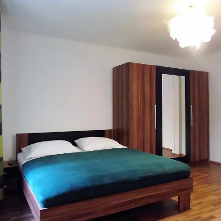 Monolit City Center Apartment