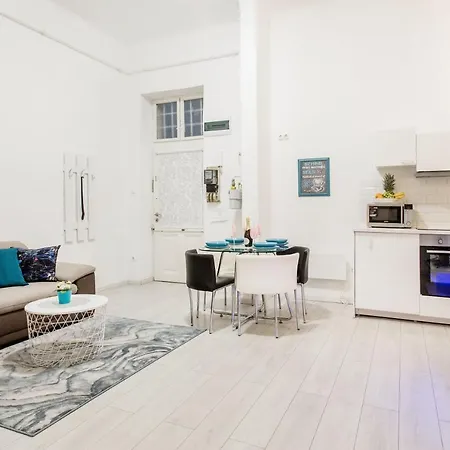 Apart Otel Grand Budapeşte