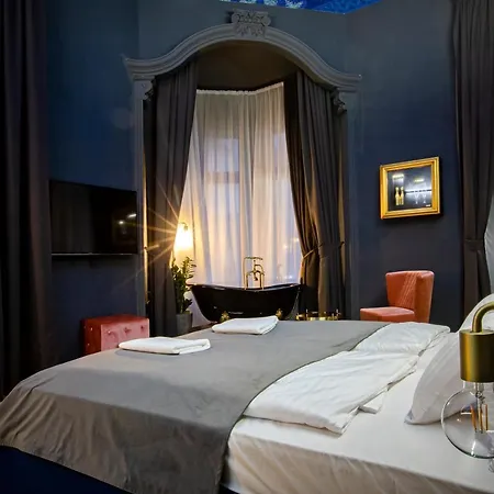 Noble Boutique - Adults Only 4* Budapest