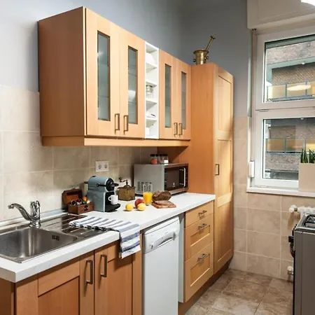 Europe Heart For 9 Apartment