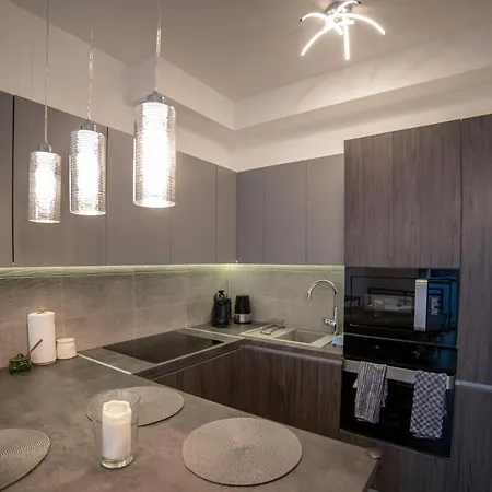 Apartment Sasadpark's New In The West Part Of Buda *