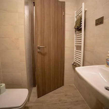 Sasadpark's New In The West Part Of Buda Apartment *