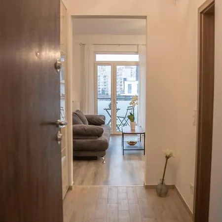 Apartment Sasadpark's New In The West Part Of Buda Budapest