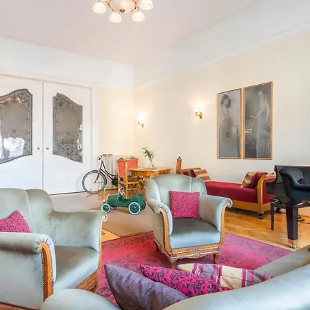 Apartmán Stunning Spacious Art Nouveau Apart , Grand Piano *