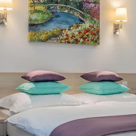 Global 4* Budapest