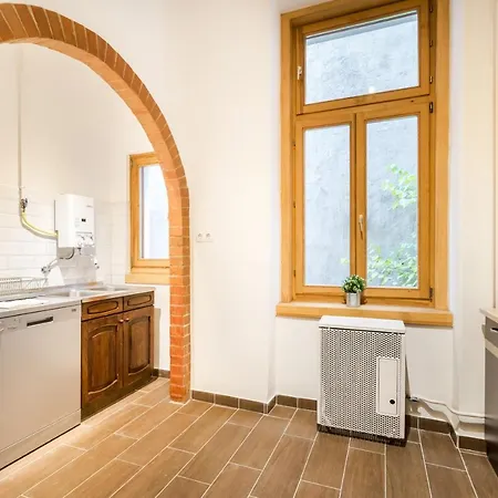 Bpr Toffee Design With A/c Apartment Budapest