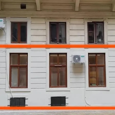 Pacman Apartment *