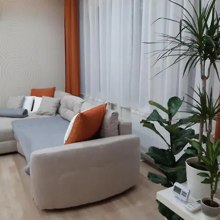 Modern, Quiet & Cozy In The Middle Of Downtown Near Danube At Fashion Street