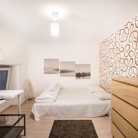 Bpr Red Tower Duplex Apartment *