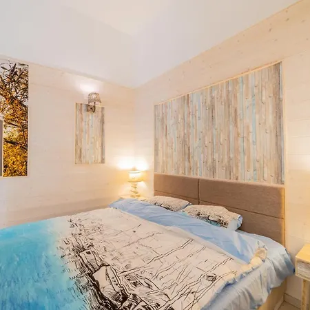 Urban Nest Synagouge Apartment
