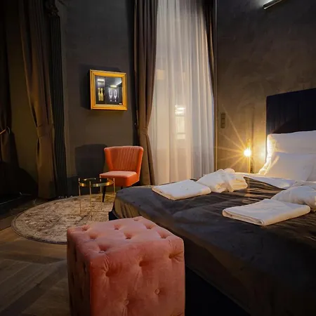 Noble Boutique - Adults Only 4* Budapest