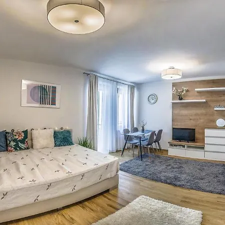 Art Homes Apartment