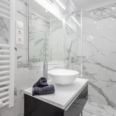 Kiraly 44 Luxury With Free Parking Apartment