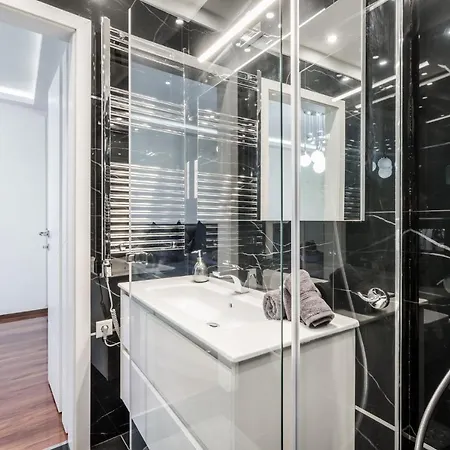 Kiraly 44 Luxury With Free Parking Apartament