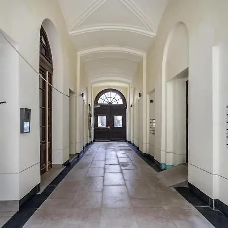 Kiraly 44 Luxury With Free Parking Apartament *