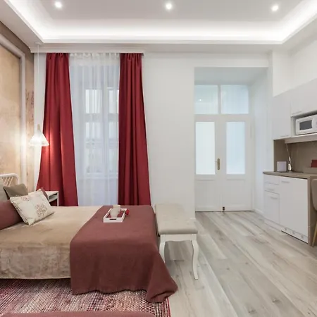 Holidays Harmony Apartman *