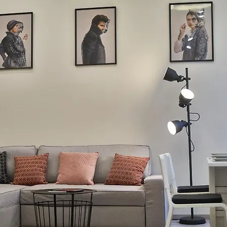 F4 Design Apartment- Apartment