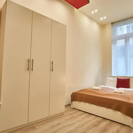Apartment F4 Design Apartment- Budapest
