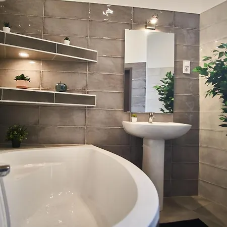 F4 Design Apartment- 부다페스트