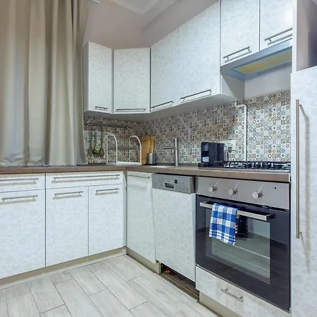 Goldcentral Grand Boulevard Apartment