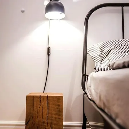 Apartment Iranyi - Flat In The Heart Of Downtown