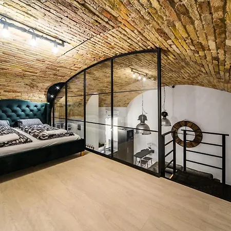 Appartamento Király 28 Fsz Center 2 Bedroom With Aircon