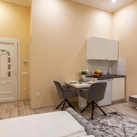 City Centre Deluxe Appartamento