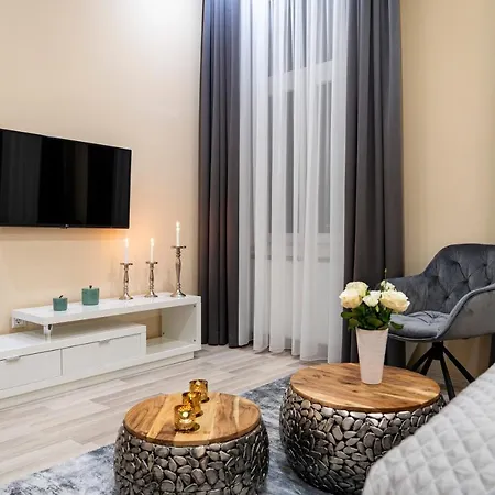 Appartamento City Centre Deluxe *