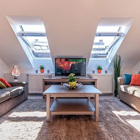 Luxury Paulay Street Apartman Budapest