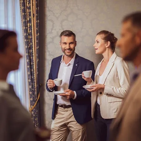 Danubius Astoria Center Szálloda 4*
