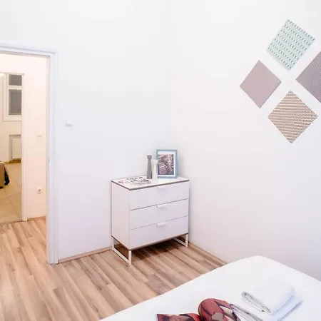 Διαμέρισμα Cosy & A/c