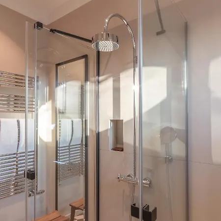 Hotel Bagatelle Gardenhouse *