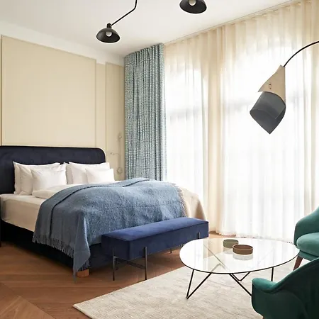 Bagatelle Gardenhouse Budapest