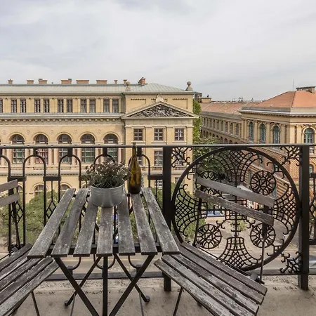 Astoria Balcony Apartmán Budapešť