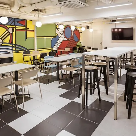Netizen Centre * Budapesta