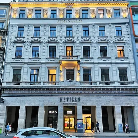 Netizen Centre * Budapesta