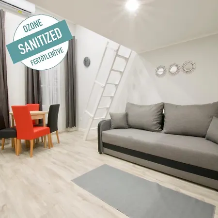 Standard By Hi5 - Csengery 3 Apartman Budapest