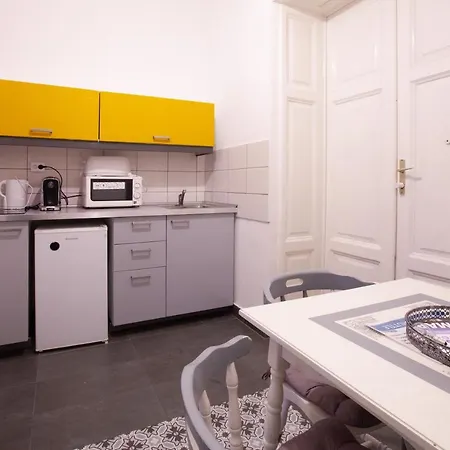 Lägenhetshotell Hedonist Budapest