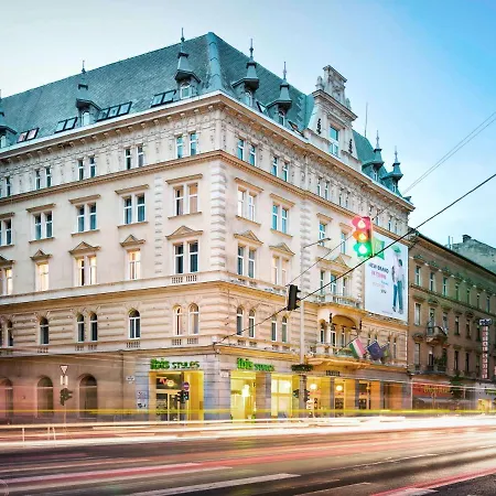 Ibis Styles Center Hotel 3*