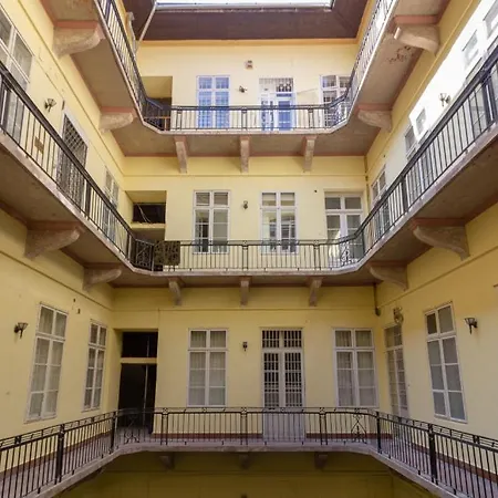 Luxury Lisbeth Apartman Budapest Apartment