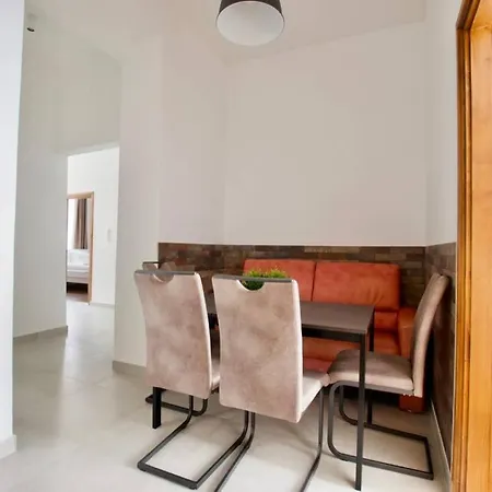 Premium By Hi5 - 3 Bedroom Budapest