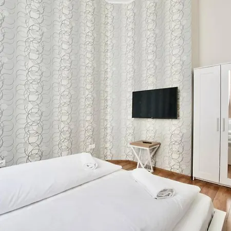 Premium By Hi5 - 3 Bedroom *