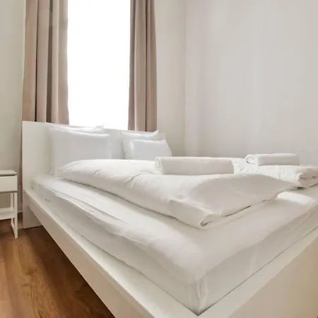 Premium By Hi5 - 3 Bedroom Budapest