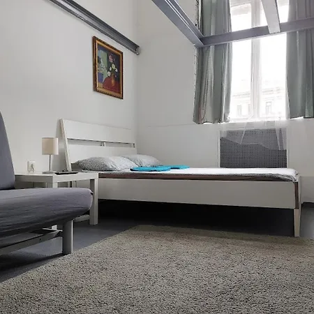 Sleepover Center Guestrooms Πανσιόν