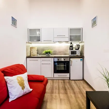 Real Klauzal Ii Apartment