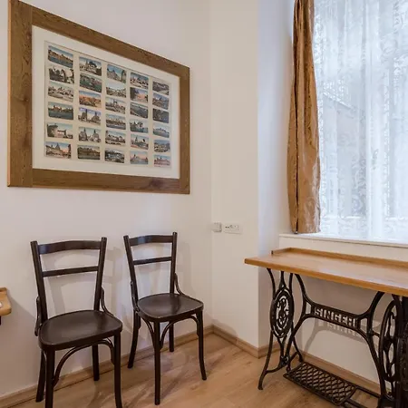 Bpr Kiraly Street Nest With A/c