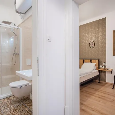 Bpr Kiraly Street Nest With A/c Apartment Budapest