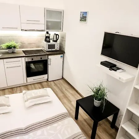Real Klauzal Ii Apartment *